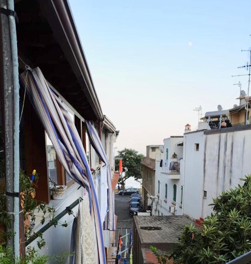 Bed and Breakfast I Tesori Del Mare Letojanni Exterior foto