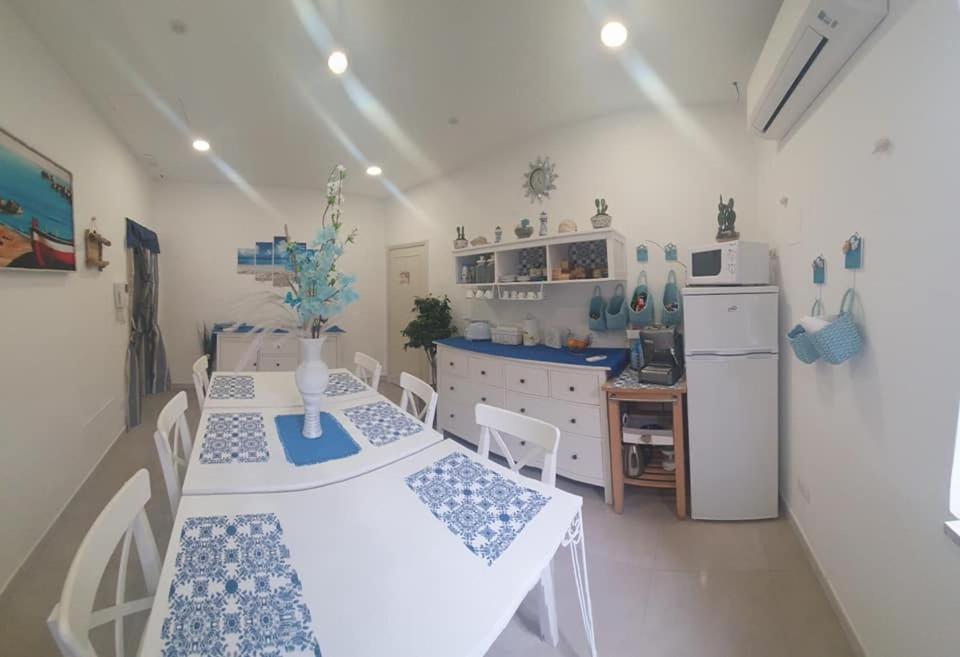 Bed and Breakfast I Tesori Del Mare Letojanni Exterior foto
